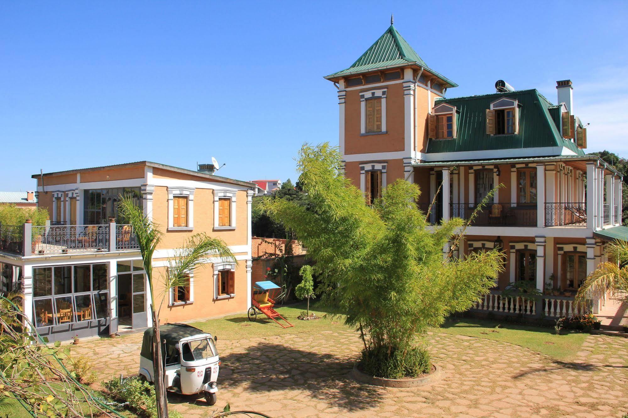 Meva Guesthouse Ανταναναρίβο Εξωτερικό φωτογραφία