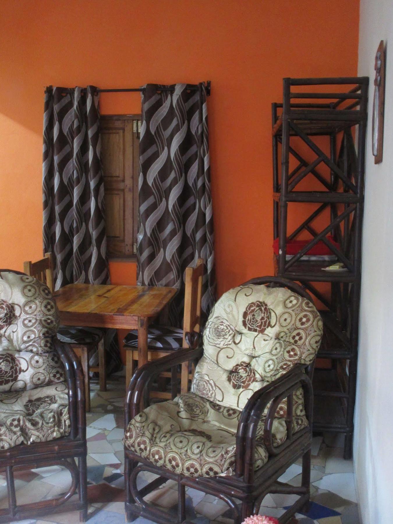 Meva Guesthouse Ανταναναρίβο Εξωτερικό φωτογραφία