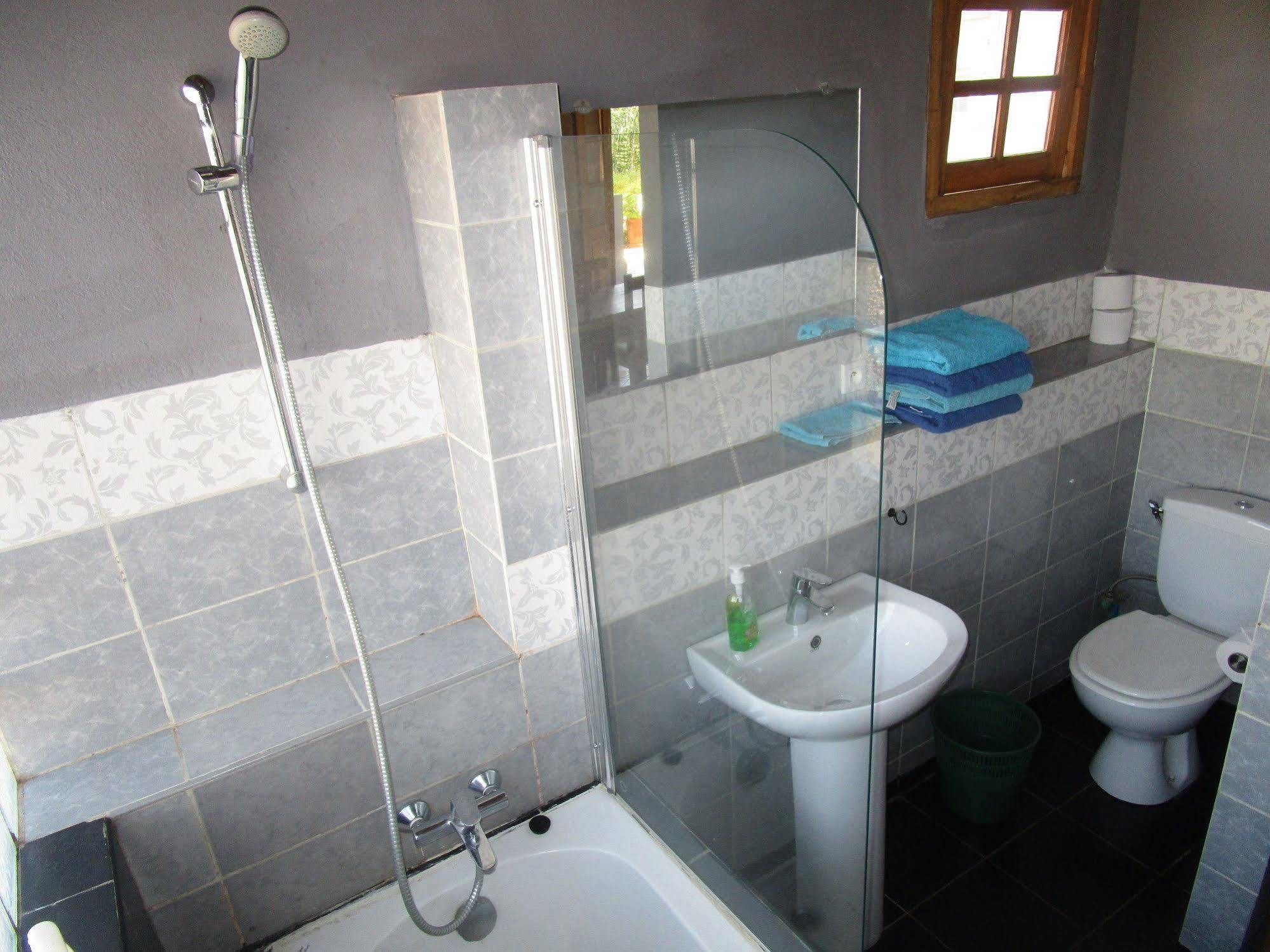 Meva Guesthouse Ανταναναρίβο Εξωτερικό φωτογραφία