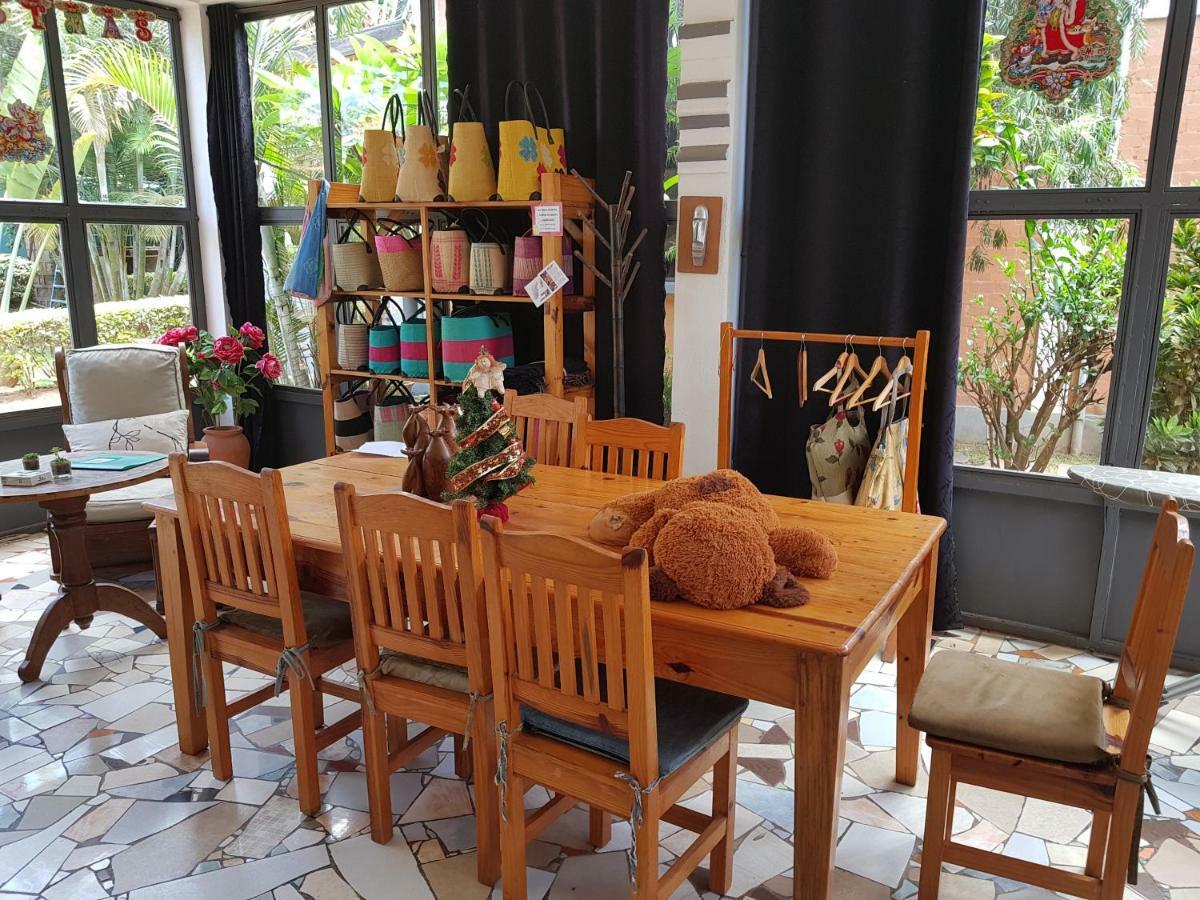 Meva Guesthouse Ανταναναρίβο Εξωτερικό φωτογραφία
